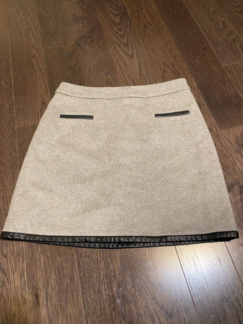 Club Monaco Grey Wool Cashmere Mini Skirt with Black Trim